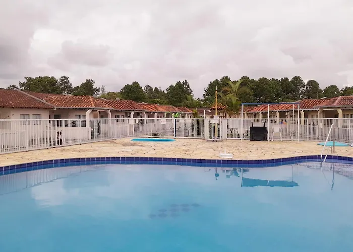 Casa Em Condominio, Com Piscina, Parquinho Infantil, Internet 500Mb, Ideal Para Familia, Garagem Para 2 Carros, Com 2 Quartos Sendo 1 Suite, Com Smart Tv, 400M Da Praia