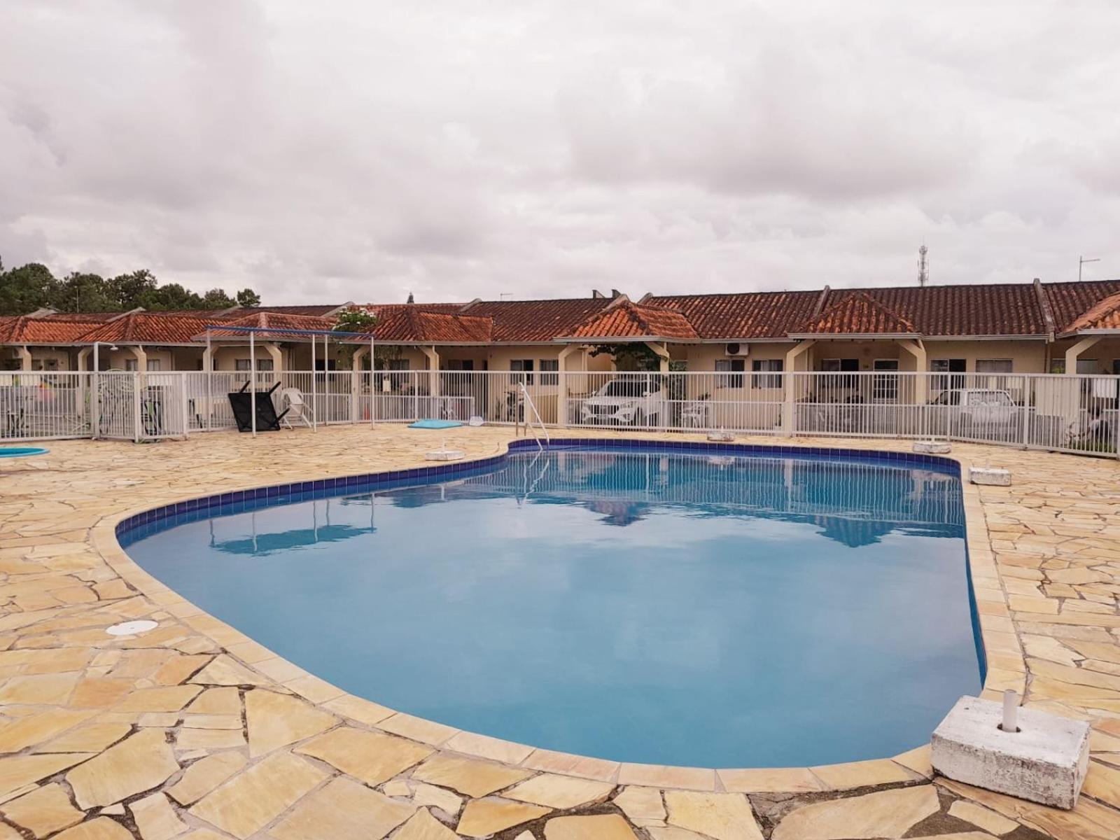 Holiday home Casa Em Condominio, Com Piscina, Parquinho Infantil, Internet 500mb, Ideal Familia, Garagem 2 Carros, Com 2 Quartos Sendo 1 Suite, Com Smart Tv, 400m Da *