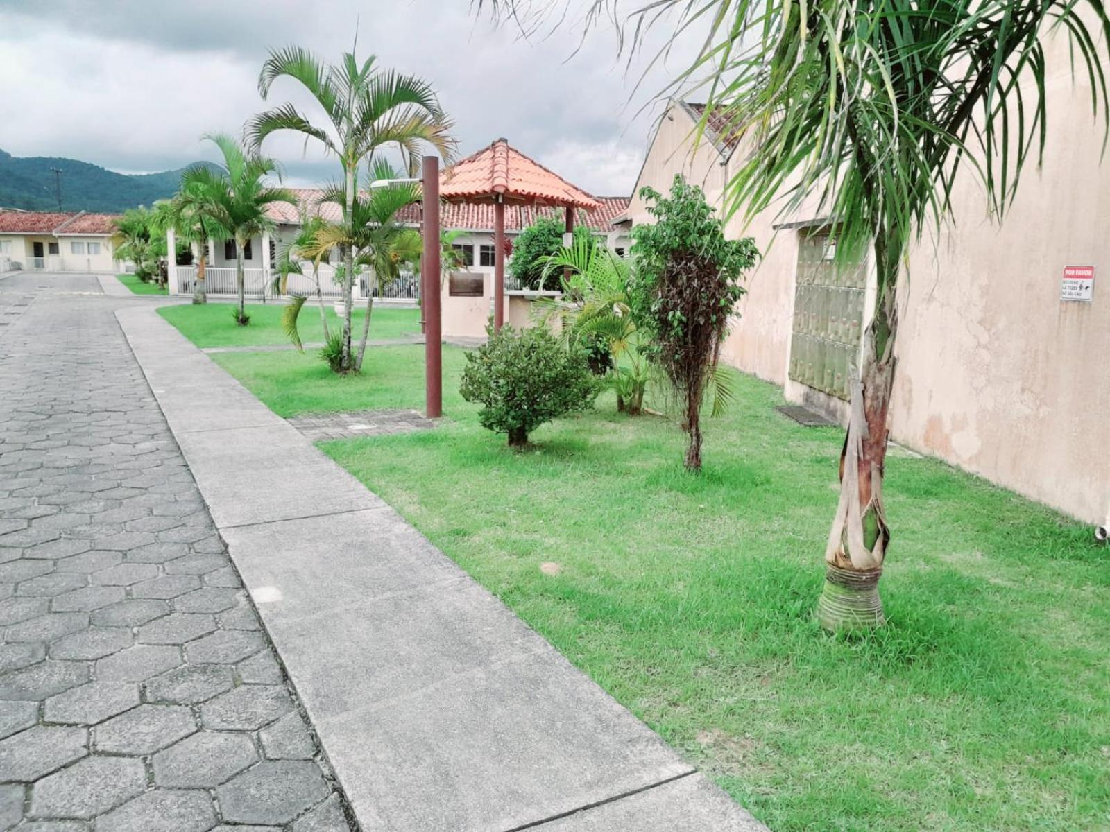 Casa Em Condominio, Com Piscina, Parquinho Infantil, Internet 500mb, Ideal Familia, Garagem 2 Carros, Com 2 Quartos Sendo 1 Suite, Com Smart Tv, 400m Da Holiday home Matinhos