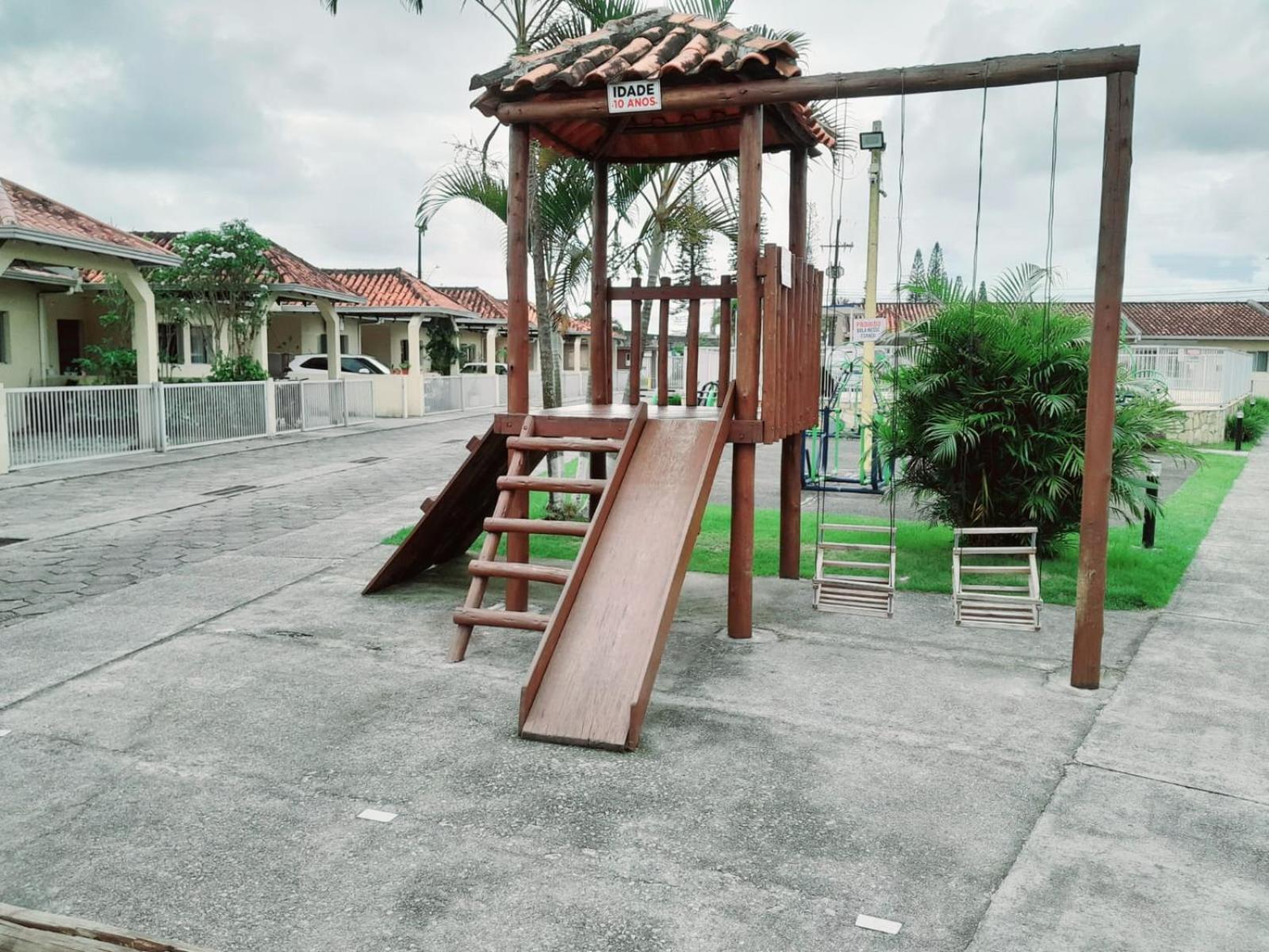 Casa Em Condominio, Com Piscina, Parquinho Infantil, Internet 500mb, Ideal Familia, Garagem 2 Carros, Com 2 Quartos Sendo 1 Suite, Com Smart Tv, 400m Da Holiday home